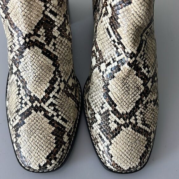 New Nordstrom Nohazina-Lea Caramel Snake Print Heel Ankle Boots Size 7.5 - Picture 7 of 8
